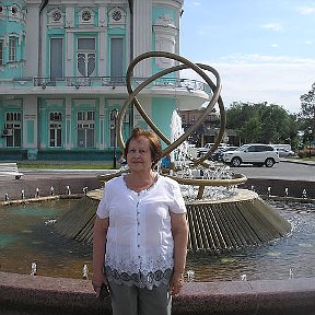 Фотография "Я на фоне ЗАГСа Астрахань"