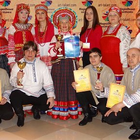 Фотография "Лауреаты  первой степени , Грант -При 10000руб, Почетная грамота . Кубки. Приглашение на фестиваль в Анапу в ноябре 2017 год. Мы  счастливы ."