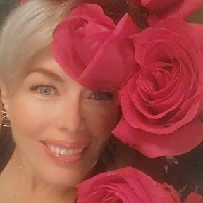 Фотография "Спасибо всем за поздравления!!! Танюшка и Иришка вам за очаровательные розы. Розовые розы для Светки Ф....."