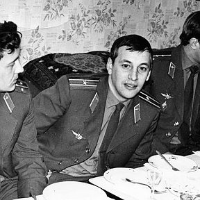 Фотография "ВВА им. Гагарина. 23 февраля 1977 года."