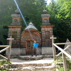 Фотография "память русским солдатам 1915г  в переходе через молодые Альпы"