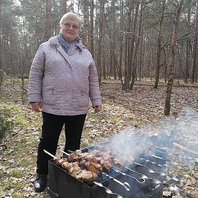 Фотография "Первый шашлычок 2024 года жарится."