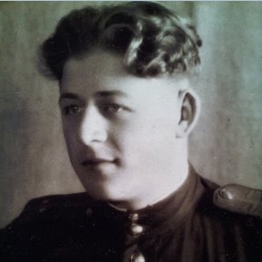 Фотография "Мой отец, Дёмочкин Пётр Петрович, май1945г. Ему здесь 20 лет."