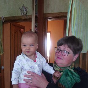 Фотография "я и внучка Лизонька."