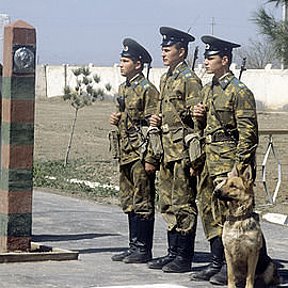 Фотография "Перед заступлением на охрану границы СССР 1988 год"