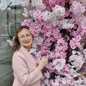 Фотография "Один раз в год сады цветут..."