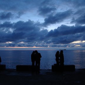 Фотография "Сочи. Вечер у  Морвокзала."