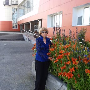 Фотография "С Наилучшими пожеланиями. Дворец Лапландия-любимые лилии."