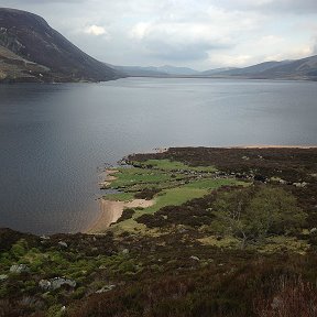 Фотография "Шотландия.Вот вокруг ЭТОГО озера мы прошли!!!14 км!!!"