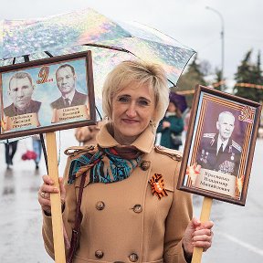 Фотография "Несмотря на погоду ,мои деды прошли в Бессмертном полку! С праздником!!!"