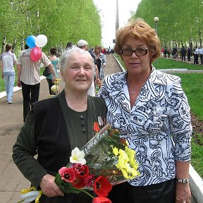 Фотография "С мамой Тамарой Андреевной Неустроевой - ветераном войны. Светлая память!"