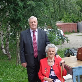 Фотография "Я и мама в день ее Юбилея в Новосибирске."