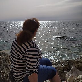 Фотография "Хочется просто усесться на берегу моря, смотреть на закат и думать о хорошем…

"