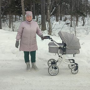 Фотография "Зимняя прогулка с внучкой. "