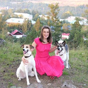 Фотография "С Найдои и Малышкой в Дегтярском лесу
Гуляем каждый день. Столько раздолья и свободы-собаки безумно счастливы! И что удивительно стали более послушными, словно благодарят в ответ."