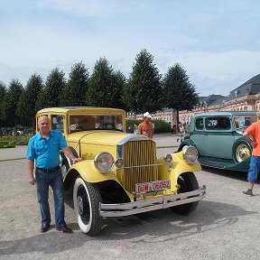 Фотография "Выставка раритетных автомобилей"