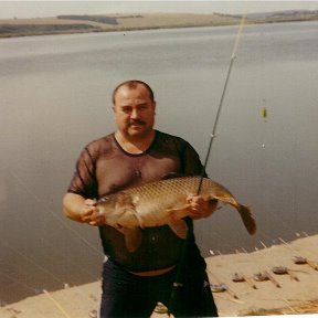 Фотография "п.г.т. Летичев р. Волк 2001 год, сазан 10.5 кг."