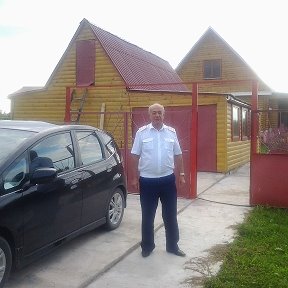 Фотография "Приехал со службы в загородный дом,что бы утром опять на службу."