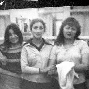 Фотография "Мои любимые девочки...обожаю и скучаю Ленинград 1980 г."