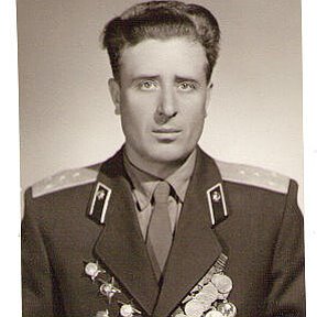 Фотография "Мой отец - Чеботько Петр Титович 1922 года рождения. Военврач."