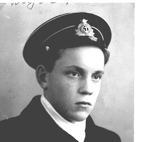 Фотография "Войнов Геннадий Федорович 1941-2001- мой отец. В юности ходил юнгой на судне по Волге. С 60-х годов трудился шахтером. "Почетный шахтер СССР". С 1972 года работал и жил в Магаданской области."