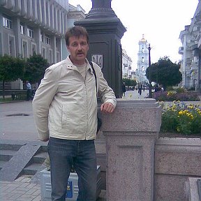 Фотография "это я  в начале "стометровки" -так в народе называют- ул.Петро-Павловскую /  город Сумы/"