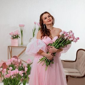 Фотография "С 8 Марта💐❤️💃"