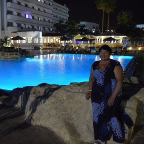 Фотография "Около отеля , бассейн с пресной водой ,Айя Напа , Кипр , октябрь 2014 г."