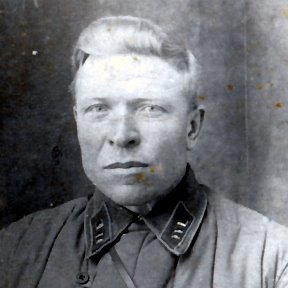 Фотография "мой дед капитан сапёр Максин Пётр Васильевич прошёл всю войну с Халгин гола."