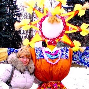 Фотография "Как на масленой неделе
Из печи блины летели!
С пылу, с жару, из печи,
Все румяны, горячи!
Масленица, угощай!
Всем блиночков подавай.
С пылу, с жару - разбирайте!
Похвалить не забывайте."