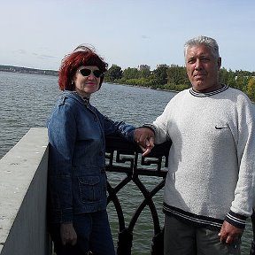 Фотография "2009 в Ижевске на берегу пруда"