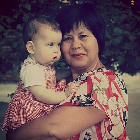 Фотография "Счастливая бабушка с любимой внучкой Верочкой!"