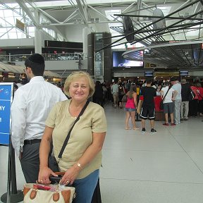 Фотография "Ну, вот и в аэропорту JFК, Нью-Йорк.. На старте, 27 июля 2015.  Наконец, домой!"