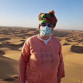 Фотография "Аравийская пустыня (в маске только я..потому как АСТМА!!! (А не короновирус!!)"