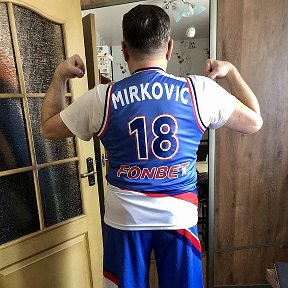 Фотография "Победа нашла своих героев! Спасибо @tsmokiminsk за подарок! @banemirkovic you are the best! Встретимся в следующем сезоне! 😁🥳 #баскетбол #победа #цмоки"
