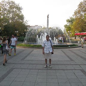 Фотография "Бугас Памятник Алёши.Кто знает тот поймёт"