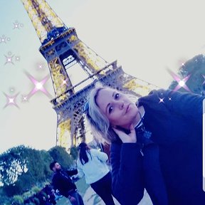 Фотография "Париж светится от счастливых глаз и красивых улыбок🥰

"
