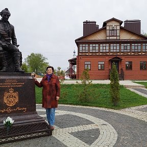 Фотография "30.04.23 г. Село Кистыш, Влад. Обл., бывшее именье А. В. Суворова. Оно ему досталось от деда. А деду эти земли подарил Пётр 1."