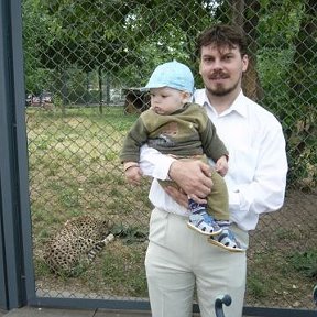 Фотография "Cо старшим сыном в Московском зоопарке, лето 2007 года"