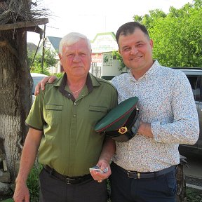 Фотография "День Пограничника вступает в законную силу !"