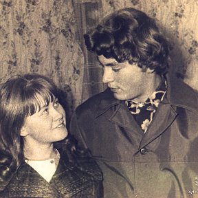 Фотография "Так молоды мы были ! Октябрь 1971. Вместе 40 лет."