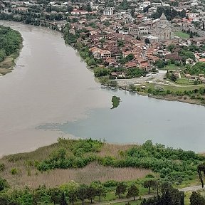 Фотография "Слияние двух рек)
Куры и Арагви."