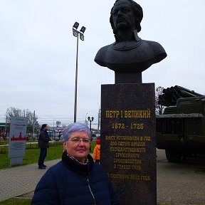 Фотография "На территории музея оружия в Туле."