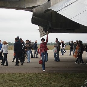 Фотография "Я на МАКС 2009 рядом с ТУ-144."