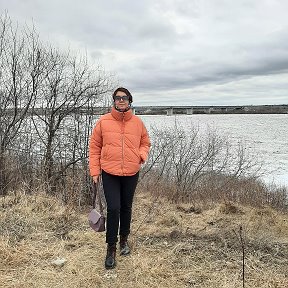 Фотография "А у нас на Томи ледоход.  Сразу  похолодало."