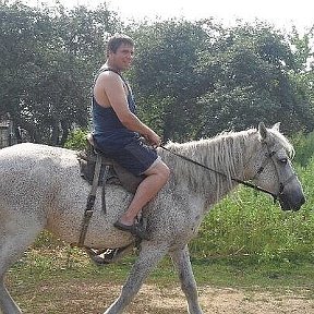 Фотография "Поскакал в дозор спите спокойно граница на замке!"