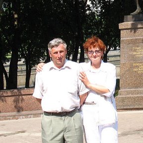 Фотография "Калининград, 25-летие выпуска, рядом с женой."