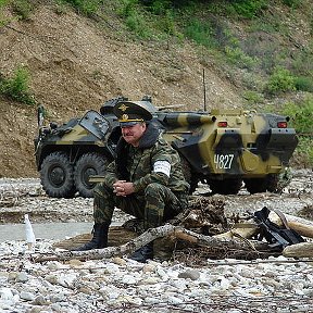 Фотография "Мы не только служим, но и отдыхаем.
Чечня это альпийский курорт России.
Всех друзей жду в гости и даже бывших военных."