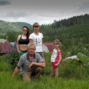 Фотография "Дочь и три внучки ."