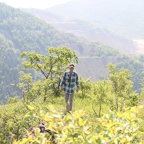 Фотография "В родном Дальнегорске, на вершине горы Голая Скала (Тупик) в районе Верхнего рудника."